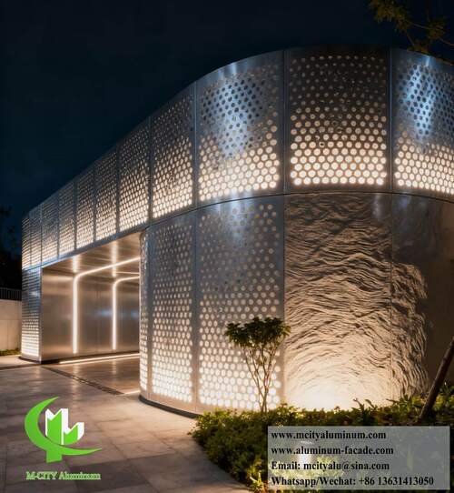 Le dernier blog de l'entreprise sur Optimisation du débit d'air des bâtiments: la science derrière les façades en aluminium perforé