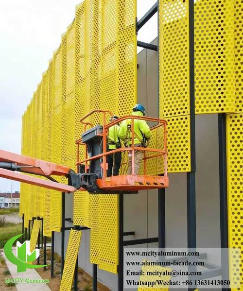 Le dernier blog de l'entreprise sur Architecture Vibrante : Pourquoi le bardage en aluminium perforé jaune est l'avenir des façades modernes