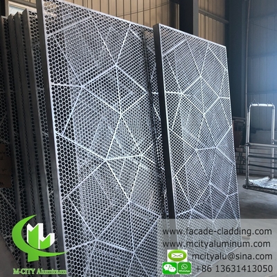 Panneau perforé CNC en aluminium fluorocarbone, panneau perforé en aluminium, panneau mur de rideau en aluminium pour revêtement de façade
