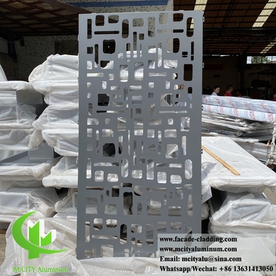 Façades en aluminium découpées au laser écran métallique avec motifs décoratifs usine de Chine
