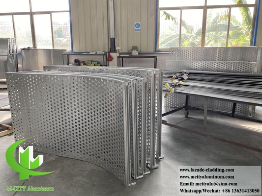 Panneaux perforés en tôle d'aluminium pour revêtement de façade