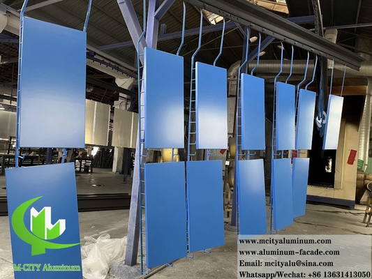 Panneau de revêtement murale en aluminium massif extérieur avec motif perforé couleur bleue PVDF