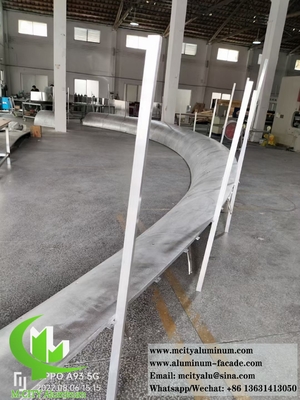 Panneaux d'aluminium à revêtement métallique à double courbe