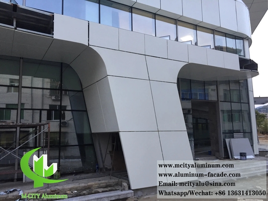 Le revêtement des murs en métal 3D en forme de feuille d'aluminium architectural pour les façades des murs Système anti-rouille