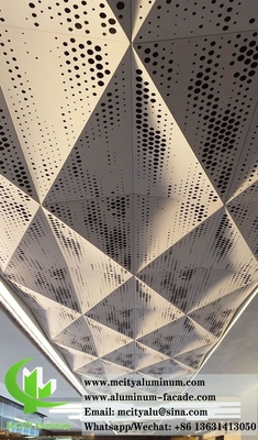 Panneau d'aluminium perforé avec motif de perforation pour plafond avec éclairage LED