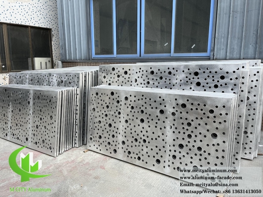 Façade perforée en aluminium à faible entretien, revêtement en poudre PVDF et haute résistance au feu