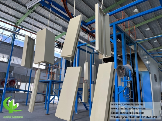Fabrication sur mesure revêtement métallique panneau d'aluminium en poudre revêtue anti-rouille