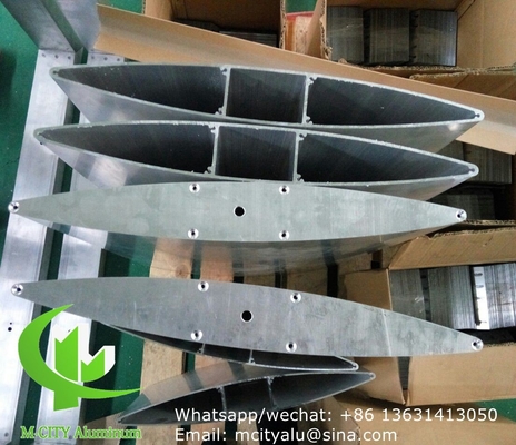 Profil de voile extrudé en aluminium en Chine Système de douglas à nageoires aéroportées