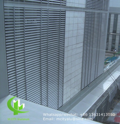revêtement en poudre architectural Aerofoil profil de voile en aluminium avec forme ovale pour mur rideau de façade