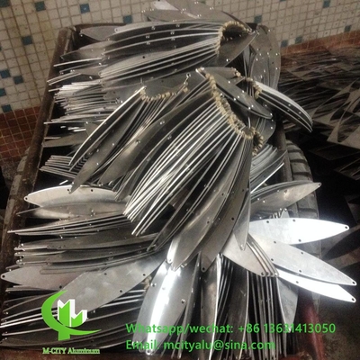 Fabricant de boucles en aluminium pour la décoration de bâtiments selon la conception de l'architecte