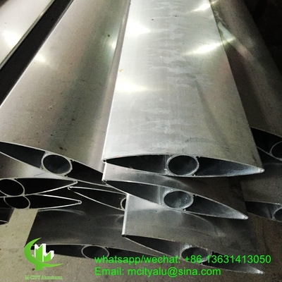 250 mm architectural Aerofoil profil lamine en aluminium avec forme ovale pour le mur rideau de façade