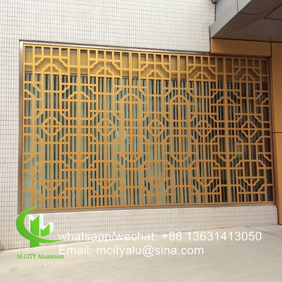 Panneau perforé en aluminium métallique coupe laser panneau de façade décoration de la maison motifs d'arbres