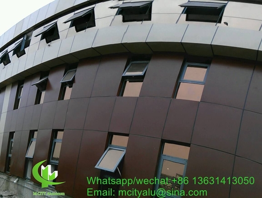 Panneau de revêtement en aluminium de 2 mm avec finition pvdf pour façade mur rideau panneau solide panneau unique