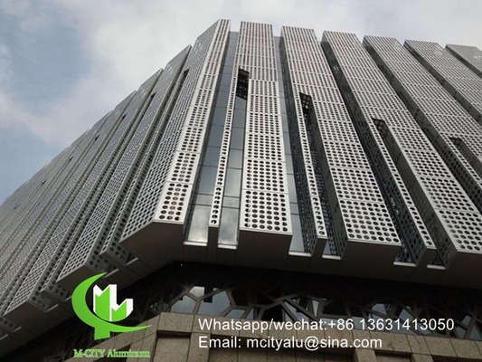 panneau de revêtement en aluminium à motif creux de 2,5 mm avec finition pvdf pour façade mur rideau panneau solide panneau unique