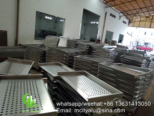 Chine fournisseur panneau de revêtement perforé en aluminium pour la décoration murale de l' hôtel forme de flexion