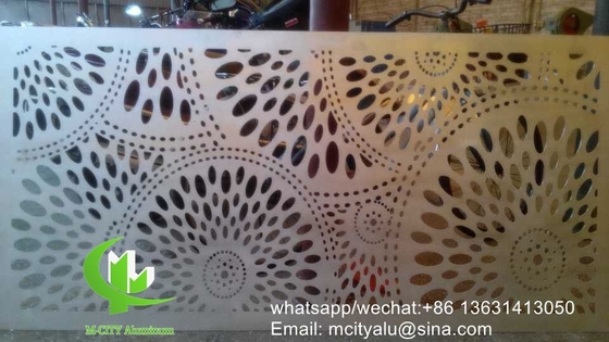 Panneau mural en aluminium pour revêtement de façade de mur de rideau panneau mural avec écran perforé de 2 mm d'épaisseur