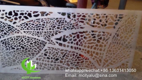 Écran de sculpture CNC Perforé 3 mm Panneau de revêtement en aluminium métallique pour mur rideau