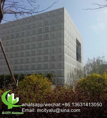 Plaque perforée en aluminium pour clôture de façade avec découpe laser de 2 mm d'épaisseur