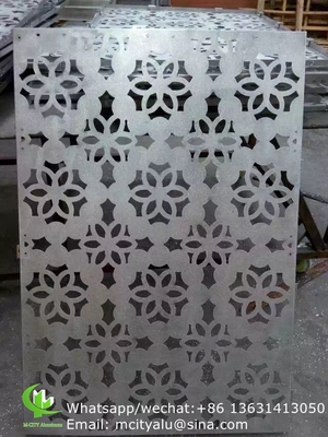 Façade revêtue en feuille métallique en placage d'aluminium d'arbre, feuille de pliage de 2,5 mm d'épaisseur pour la décoration de façade de mur de rideau