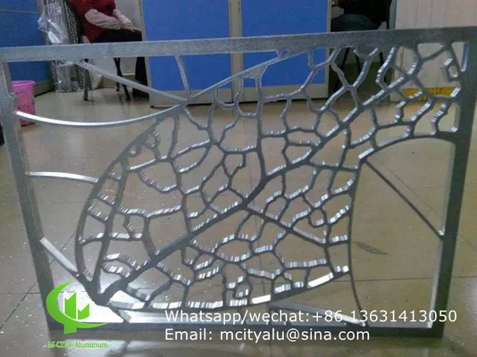 Façade revêtue en feuille métallique en placage d'aluminium d'arbre, feuille de pliage de 2,5 mm d'épaisseur pour la décoration de façade de mur de rideau