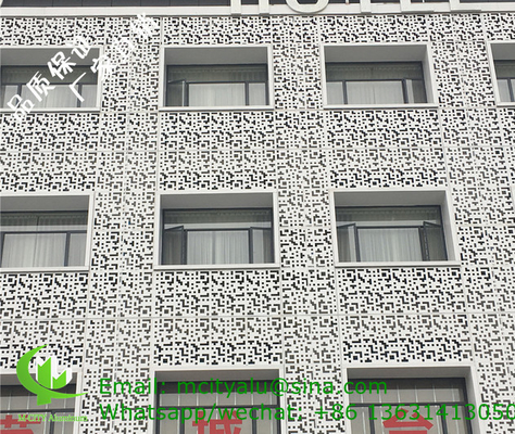 Panneau mural en aluminium pour revêtement de façade de mur de rideau panneau mural avec écran perforé de 2 mm d'épaisseur