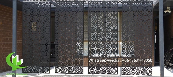 Panneau de revêtement de sculpture en aluminium d'épaisseur de 2,5 mm pour la décoration des fenêtres