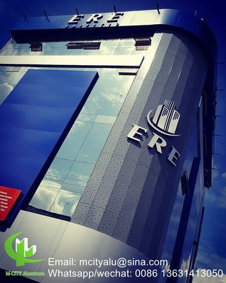 Panneau mural creux en aluminium pour revêtement de façade de mur de rideau panneau mural avec écran perforé de 2 mm d'épaisseur