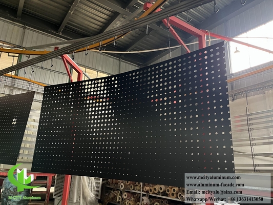 Matte noir revêtement métallique perforé en feuille d'aluminium pour revêtement de façade