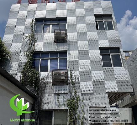 Matte noir revêtement métallique perforé en feuille d'aluminium pour revêtement de façade