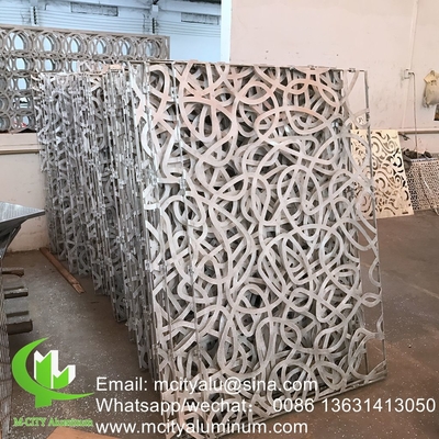 Écrans perforés en aluminium pour la protection de la vie privée des murs de rideau, revêtements de façade, panneaux muraux, écrans perforés