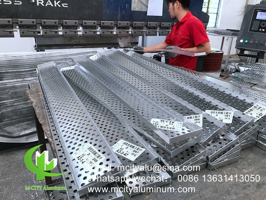 panneau décoratif sculpté CNC en aluminium pour panneau mural de façade