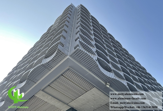 revêtement métallique personnalisé écran en aluminium perforé pour la décoration de façade murale