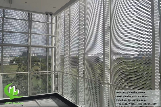 Panneau de revêtement de façade en aluminium CNC Décoration murale externe motif perforé
