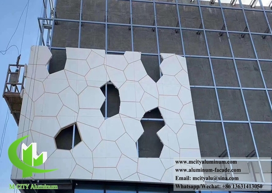 Panneau de revêtement métallique imperméable à l'eau Façades en aluminium Aluminium solide
