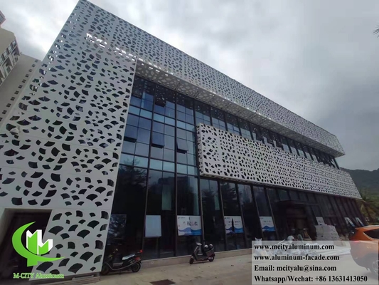 Panneau solide à revêtement d'aluminium à perforation CNC pour la décoration murale
