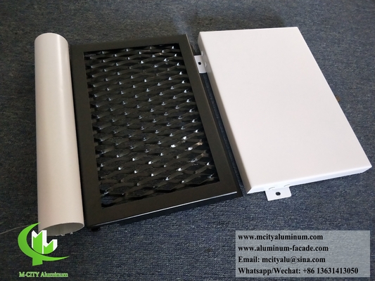 Écrans métalliques à treillis étendus en aluminium pour la décoration de plafonds et de façades