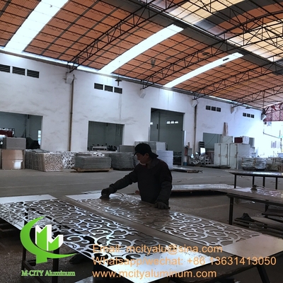 revêtement de colonne en aluminium revêtement de façade en métal feuille de pliage d'épaisseur 2,5 mm pour la décoration de façade post