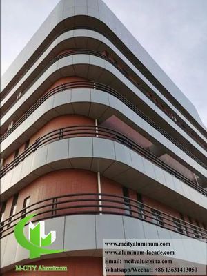 Façades extérieures en aluminium Panneaux en aluminium massif revêtement PVDF imperméable