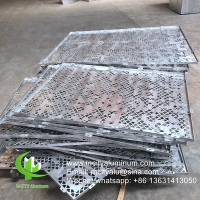 Panneau de décoration de façade perforée en aluminium de 2 mm pour revêtement de façade de mur de rideau panneau de mur perforé