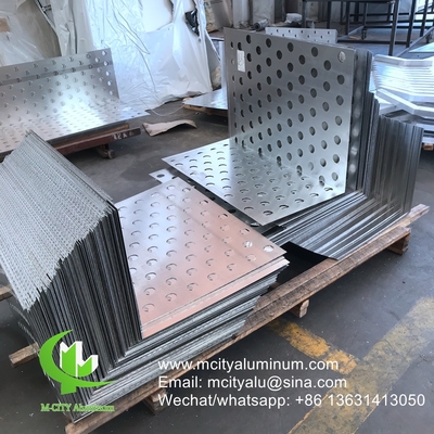 Panneau de décoration de façade perforée en aluminium de 2 mm pour revêtement de façade de mur de rideau panneau de mur perforé
