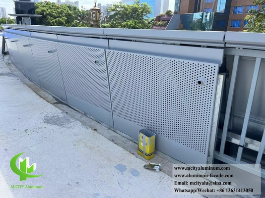 Panneau de revêtement de façade en feuille d'aluminium à écran perforé métallique