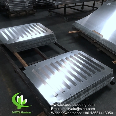 Panneau de revêtement perforé en aluminium métallique avec des trous ronds perforation utilisée pour la façade du bâtiment