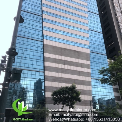 revêtement de façade en panneaux métalliques d'aluminium pour les murs de rideau en panneaux en aluminium massif pour le revêtement de façade