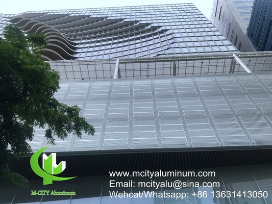 PVDF Panneau perforant en aluminium métallique utilisé pour la décoration de façades de bâtiments