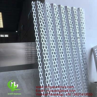 PVDF Panneau de pliage perforé en aluminium métallique utilisé pour l'extérieur du bâtiment
