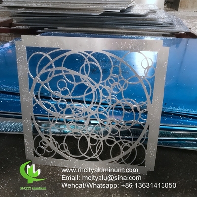 revêtement de façade en panneaux métalliques d'aluminium pour les murs de rideau en panneaux en aluminium massif pour le revêtement de façade