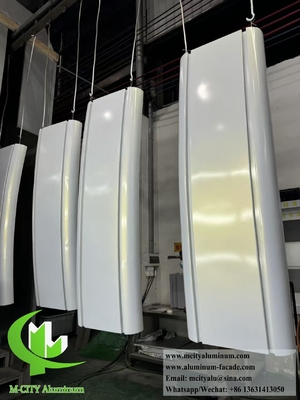 Façades métalliques hyperboliques Panneaux à double courbe Aluminium solide