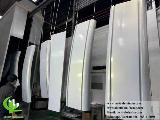 Façades métalliques hyperboliques Panneaux à double courbe Aluminium solide