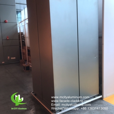 revêtement de façade en panneaux métalliques d'aluminium pour les murs de rideau en panneaux en aluminium massif pour le revêtement de façade