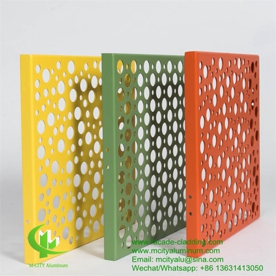 panneau d'aluminium fluorocarbone perforé panneau d'aluminium mur rideau panneau d'aluminium pour revêtement de façade